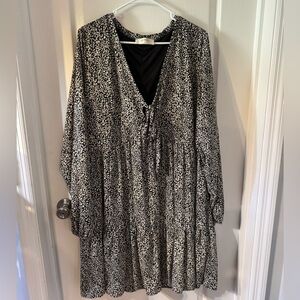 Chic Black and White Patterned Dress